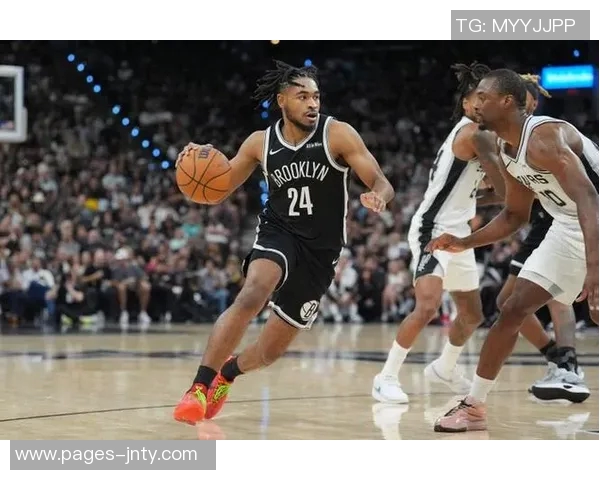 卡梅隆托马斯谈腿筋拉伤恢复情况感谢这次伤势比上次轻松许多 卡梅隆托马斯谈腿筋拉伤恢复情况感谢这次伤势比上次轻松许多